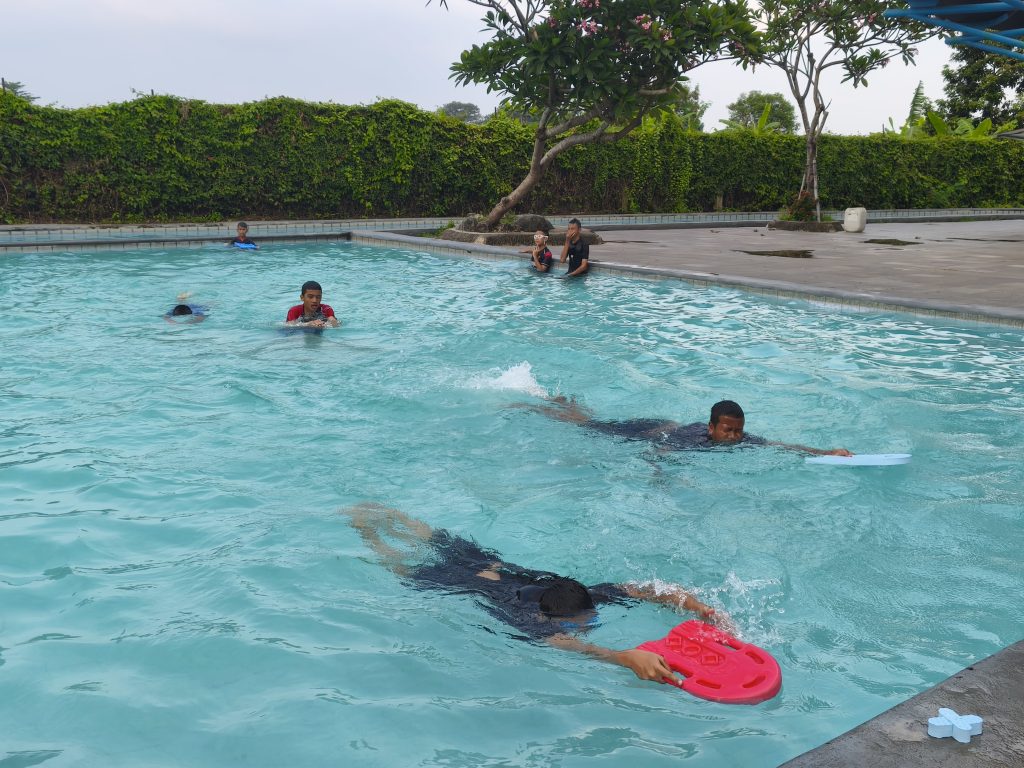 Berenang
